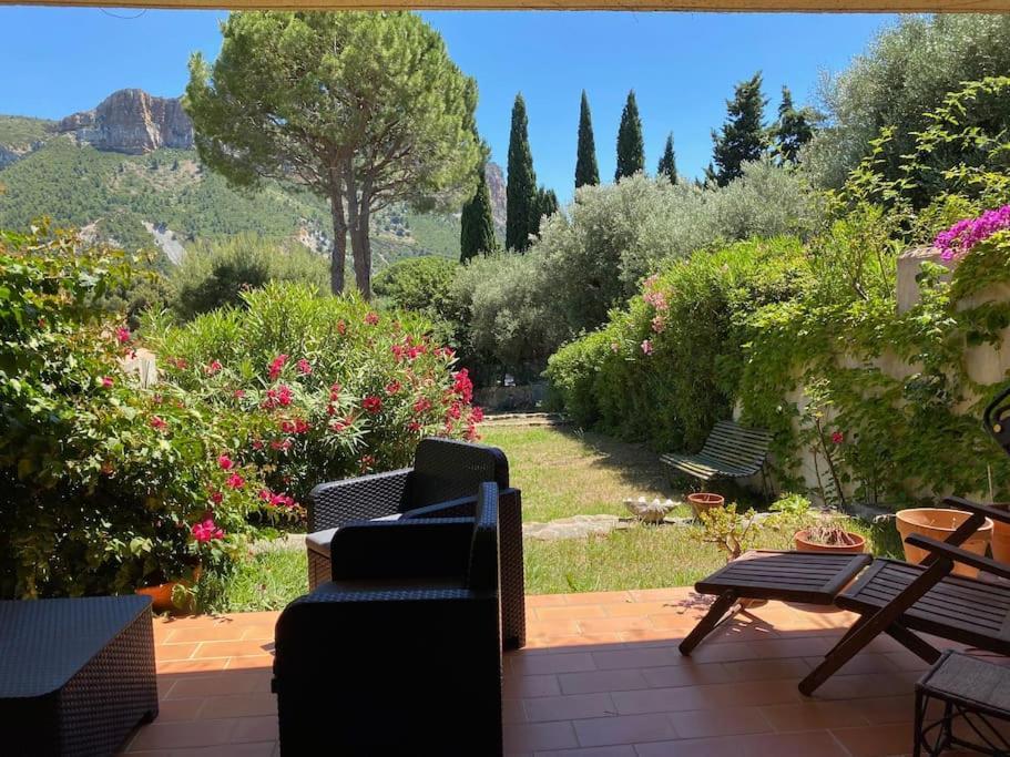 Le Corton - 45M2 - Parking - Jardin - Wifi Leilighet Cassis Eksteriør bilde